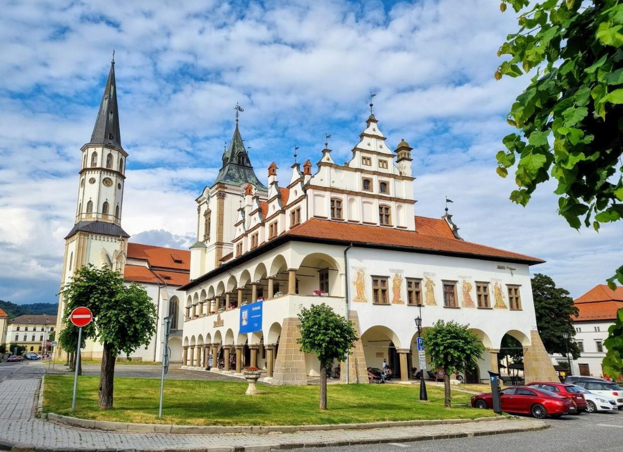Apartment In A Historical House In The Center Of Levoča Eksteriør bilde